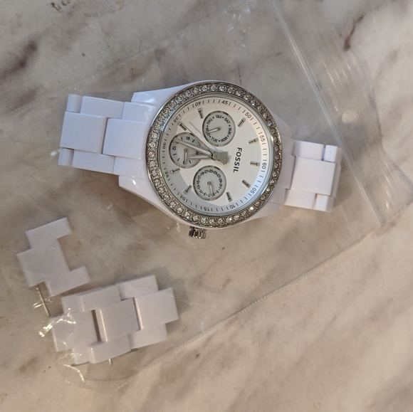 Fossil Watch - Picture 4 of 4